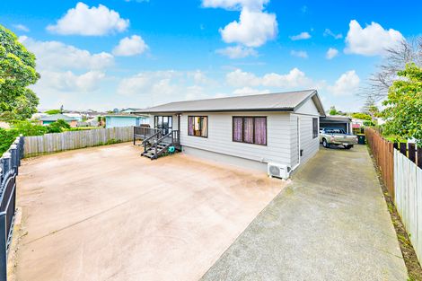 Photo of property in 4 Cottrell Place, Clendon Park, Auckland, 2103