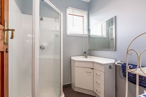 Photo of property in 18 Chester Road, Tawa, Wellington, 5028