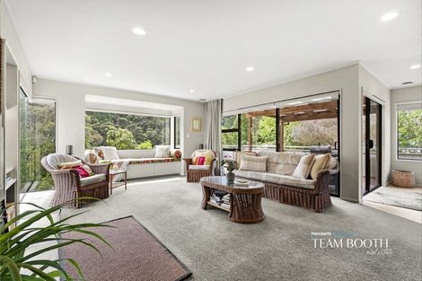 Photo of property in 126 Lynn Road, Bayview, Auckland, 0629