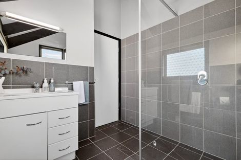 Photo of property in 2/36 Koromiko Street, New Lynn, Auckland, 0600