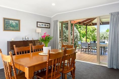 Photo of property in 10 Golders Place, Richmond Heights, Taupo, 3330