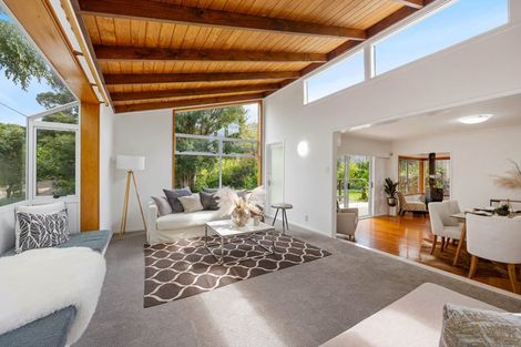 Photo of property in 13 Seymour Road, Mellons Bay, Auckland, 2014