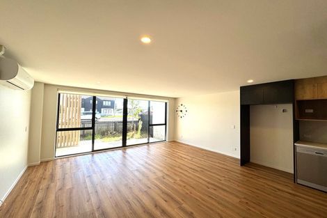Photo of property in 2/1g Dishys Road, Flat Bush, Auckland, 2019