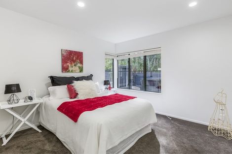 Photo of property in 3/8 Golf Road, New Lynn, Auckland, 0600