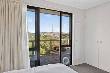 Photo of property in 29 Te Papau Crescent, Diamond Harbour, 8972