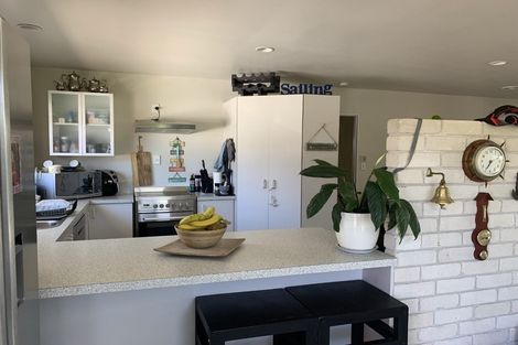 Photo of property in 90 Evans Road, Papamoa Beach, Papamoa, 3118