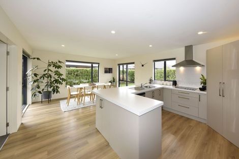 Photo of property in 10 Gosling Crescent, Halswell, Christchurch, 8025