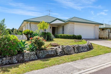 Photo of property in 3 Molyneux Place, Welcome Bay, Tauranga, 3112