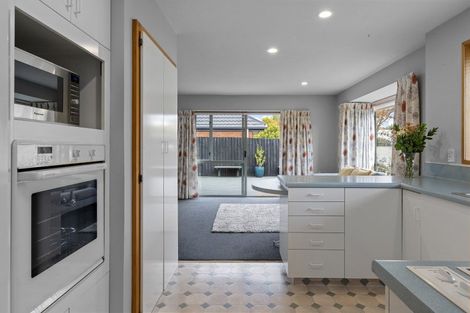 Photo of property in 1/15 Showgate Avenue, Sockburn, Christchurch, 8042