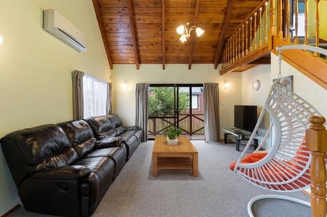 Photo of property in 21 Rogan Street, Mount Roskill, Auckland, 1041