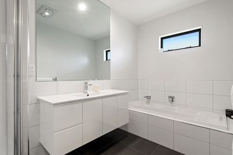 Photo of property in 5 Neill Boak Place, Beachlands, Auckland, 2018