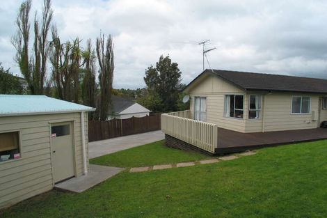 Photo of property in 6a Lisa Rise, Half Moon Bay, Auckland, 2012