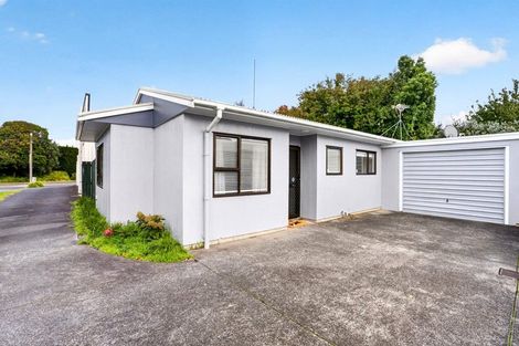 Photo of property in 2/22 Great South Road, Papakura, 2110