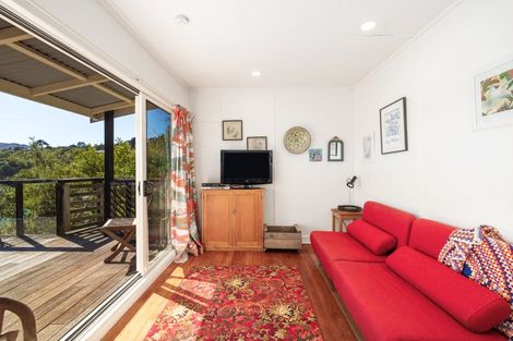 Photo of property in 279 Marine Drive, Charteris Bay, Lyttelton, 8971