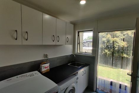 Photo of property in 18 Lipton Grove, Opaheke, Papakura, 2113