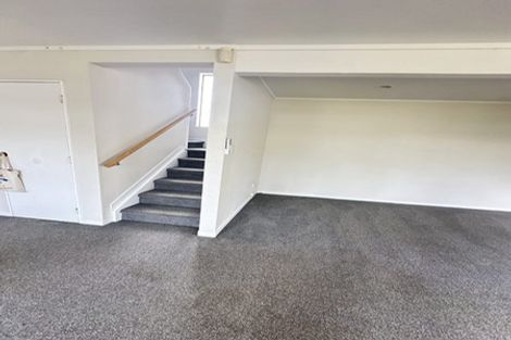 Photo of property in 3/15 Swanson Road, Henderson, Auckland, 0610