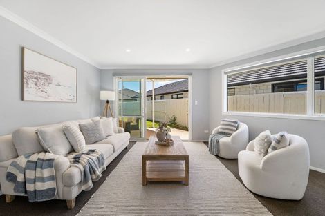 Photo of property in 11 Te Kio Crescent, Papamoa Beach, Papamoa, 3118