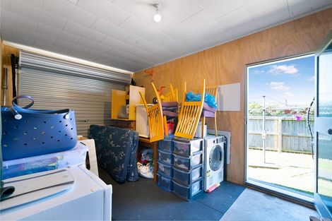 Photo of property in 12b Sturges Road, Henderson, Auckland, 0612