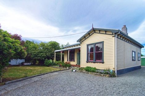 Photo of property in 43 Rhodes Street, Carterton, 5713