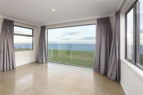 Photo of property in 31 Tunnel Beach Road, Blackhead, Dunedin, 9076