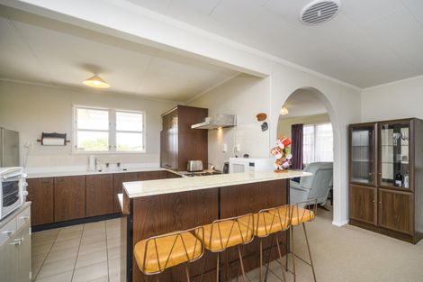 Photo of property in 65 Sutherland Crescent, Westbrook, Palmerston North, 4412