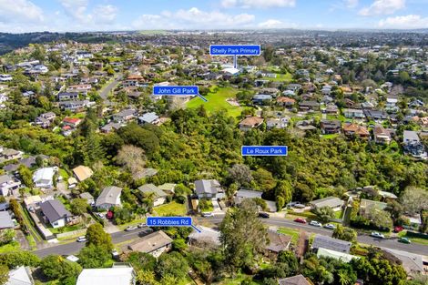 Photo of property in 15 Robbies Road, Shelly Park, Auckland, 2014