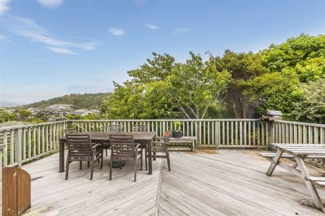 Photo of property in 128 Kahu Road, Paremata, Porirua, 5024