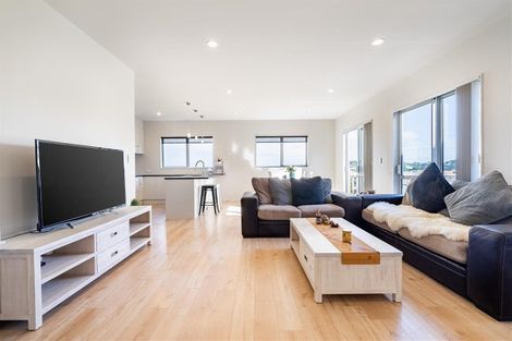 Photo of property in 135 Alec Craig Way, Gulf Harbour, Whangaparaoa, 0930