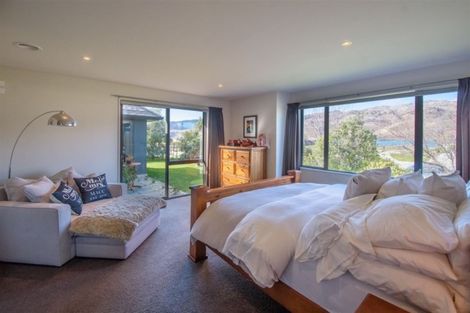 Photo of property in 21 De Bettencor Place, Mount Pisa, Cromwell, 9383