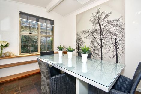 Photo of property in 180 Kent Street, Kingston, Athol, 9793