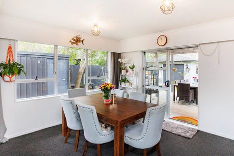 Photo of property in 10 Adams Place, Kelvin Grove, Palmerston North, 4414