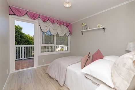 Photo of property in 1/29 Cranston Street, Torbay, Auckland, 0632