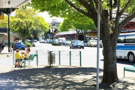 Photo of property in 9-11 Bayview Road, Paremata, Porirua, 5024