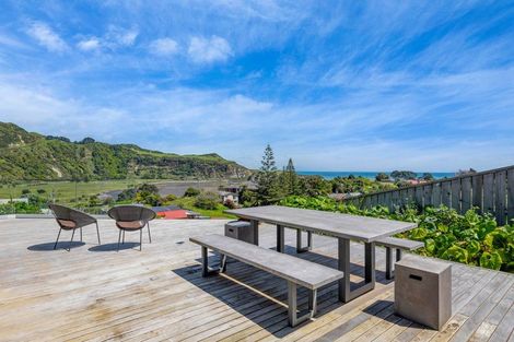 Photo of property in 69 North Street, Mokau, 4376