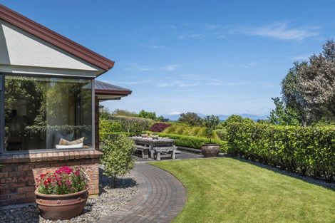 Photo of property in 22 Fairview Terrace, Waipahihi, Taupo, 3330