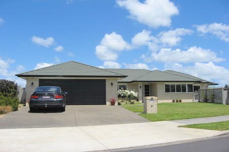 Photo of property in 18 Moss Crescent, Takanini, 2112