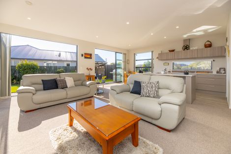 Photo of property in 5 Kestrel Place, Woolston, Christchurch, 8023