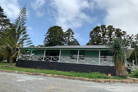 Photo of property in 24 Tawa Road, Kumeu, 0891