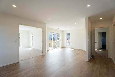 Photo of property in 7 Pine Hill Rise, Glenside, Wellington, 6037