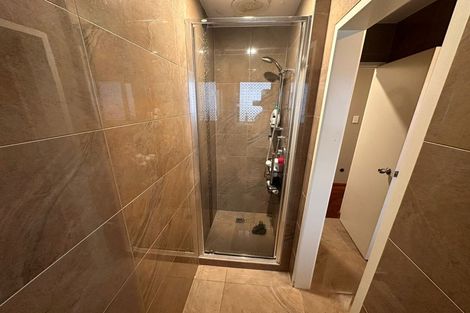 Photo of property in 9 Gwenand Place, Botany Downs, Auckland, 2010