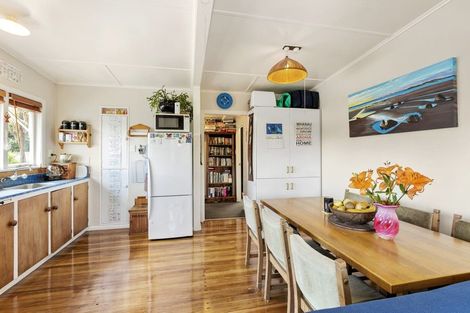 Photo of property in 14 Smith Street, Raglan, 3225