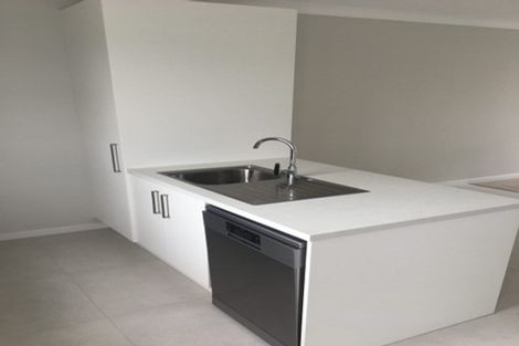 Photo of property in 21a O'meara Street, Swanson, Auckland, 0614