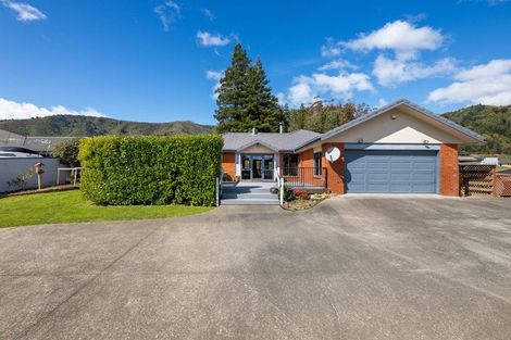 Photo of property in 20 Admiralty Place, Waikawa, Picton, 7220