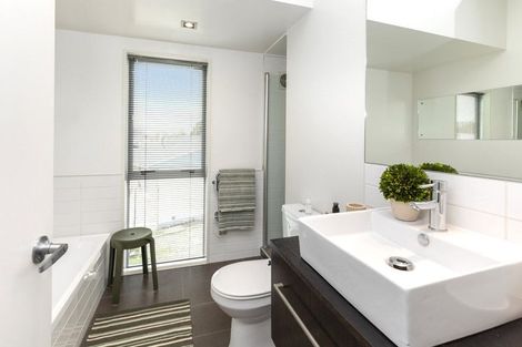 Photo of property in 32f Champion Street, Edgeware, Christchurch, 8013