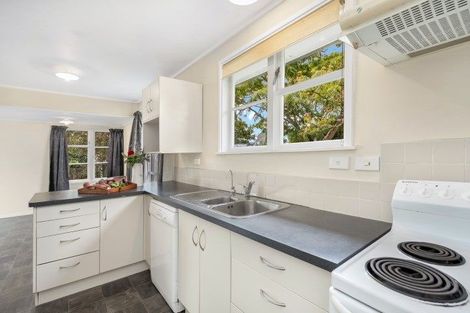 Photo of property in 50 Sare Crescent, Fairfield, Hamilton, 3214