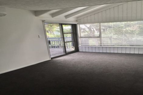 Photo of property in 13 Felstead Street, Birkenhead, Auckland, 0626