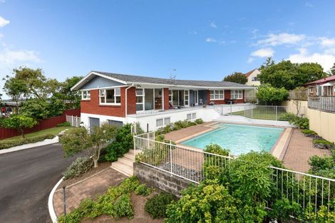 Photo of property in 7 Mccracken Avenue, Hillcrest, Hamilton, 3216