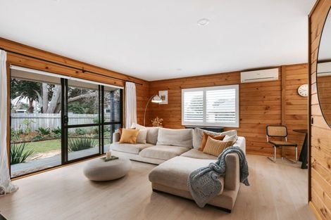 Photo of property in 4 Emerald Place, Papamoa Beach, Papamoa, 3118