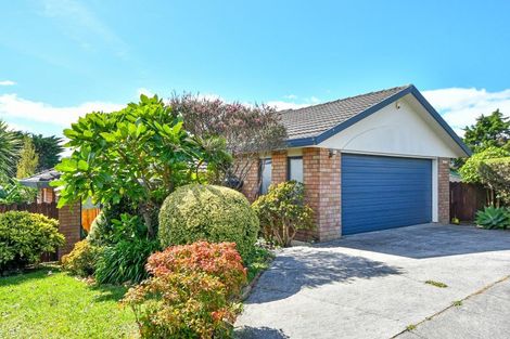 Photo of property in 27 Cottesmore Place, Huntington Park, Auckland, 2013