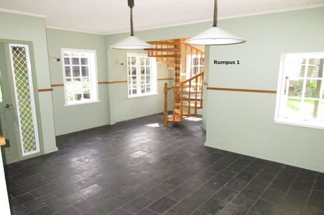 Photo of property in 21 Makora Road, Otaihanga, Paraparaumu, 5036